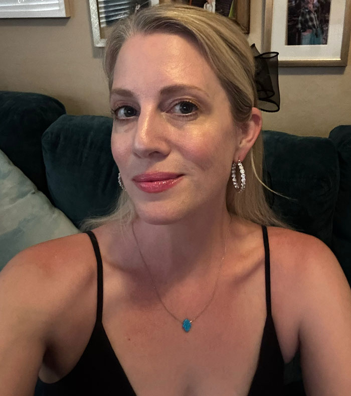 Mass Support For Woman Who Vented About Her 23-Year Friendship Being Over Because Of Her Shorts