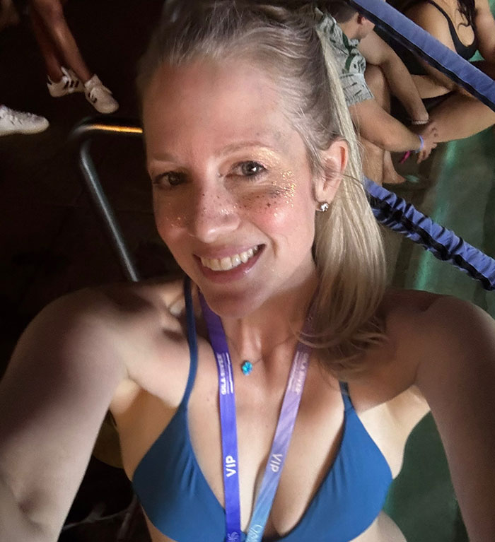 Mass Support For Woman Who Vented About Her 23-Year Friendship Being Over Because Of Her Shorts