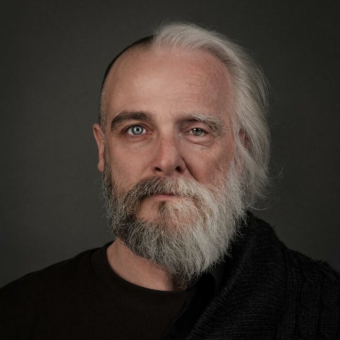 Side-By-Side ‘Genetic Portraits’ Of Family Members Show Just How Strong Family DNA Is (24 Pics)