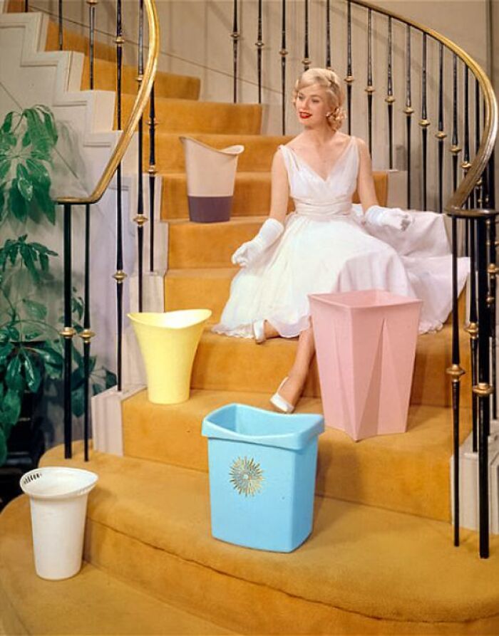 77 Fascinating Vintage Advertisements That Might Not Go Down Too Well Today