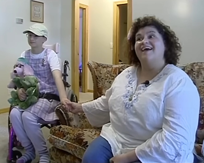 Psychological Expert Reveals Why Mom Anonymously Bullied Her Teen Daughter Online For 2 Years