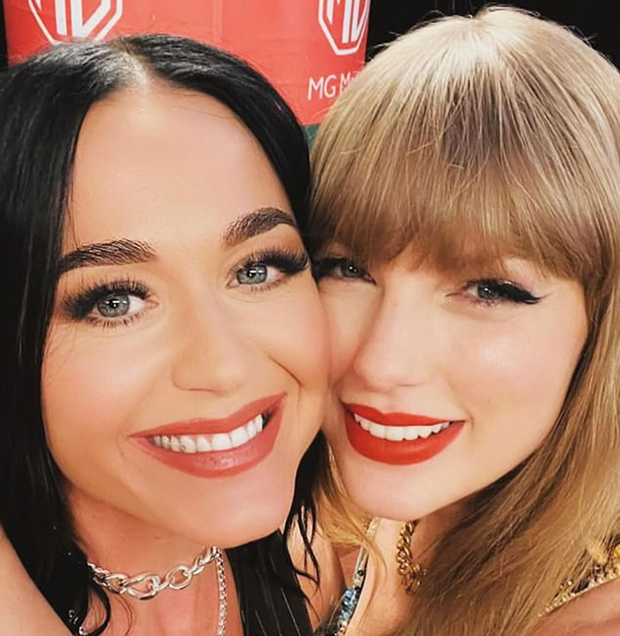 Travis Kelce’s Answer About Taylor Swift In Resurfaced &#8216;Kiss, Marry, Kill&#8217; Video Stuns Fans
