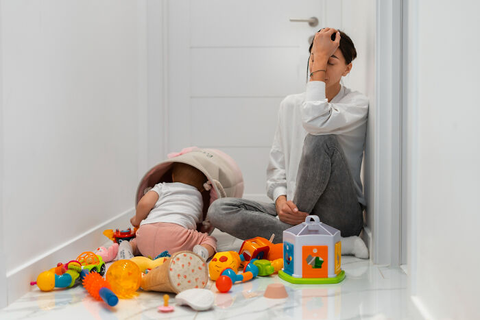 41 Babysitters Who Signed Up For Bedtime Stories Share How They Ended Up Living Horror Experiences