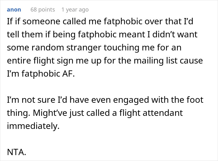 Person Refuses To Lift Armrest To Make Room For Obese Passenger, Gets Labeled Fatphobic