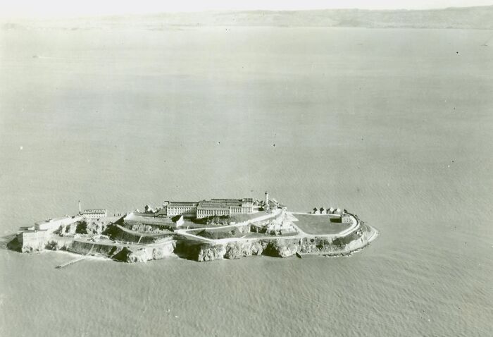 33 Rare Glimpses Into The Harsh Reality Of Life On Alcatraz