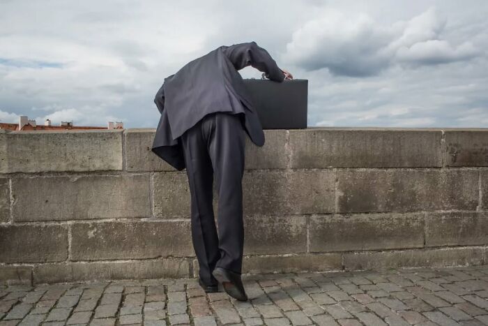 27 Serendipitous Moments Captured In Everyday Life By This Street Photographer (New Pics)