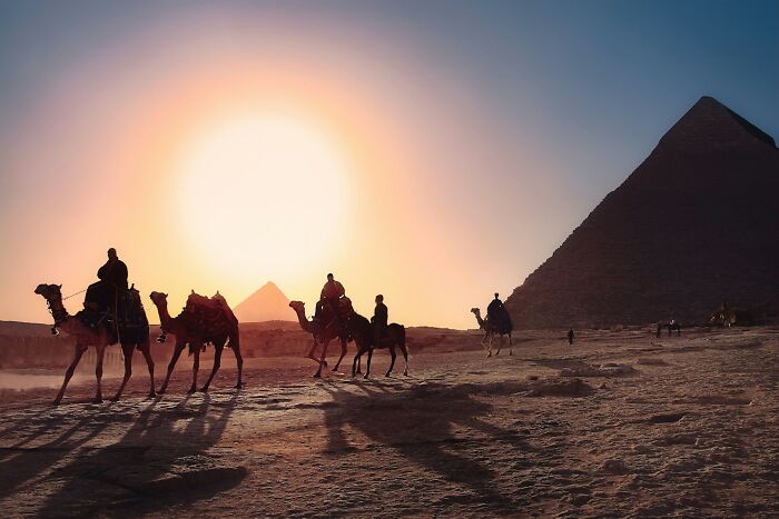 People Saw These 57 Travel Destinations In Person And They Were Not The Same As The Pictures