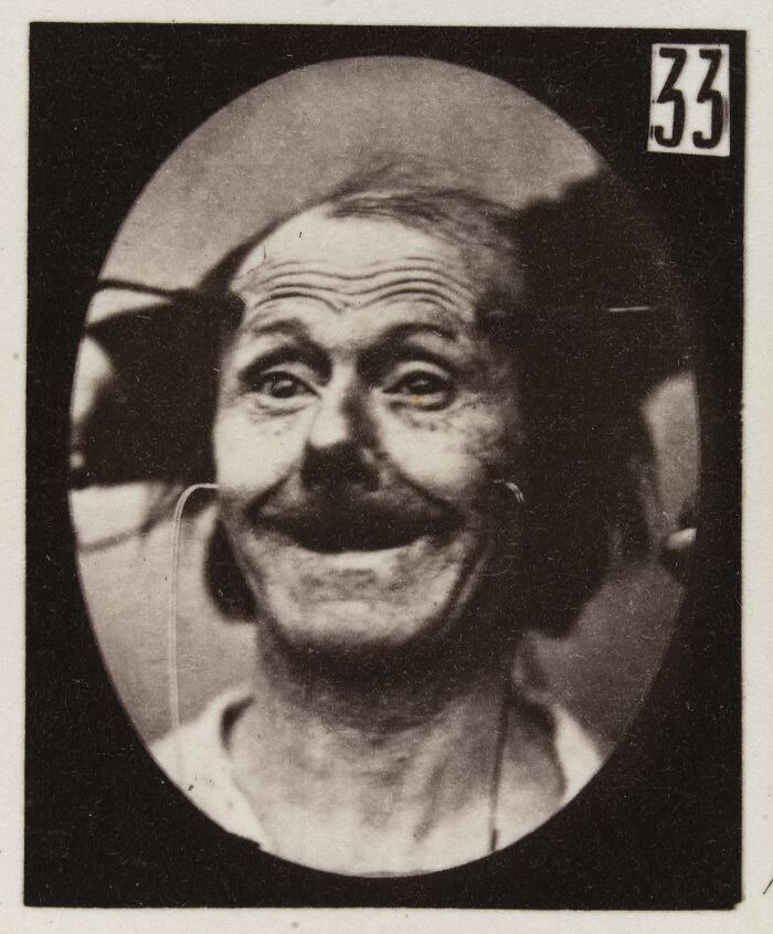 45 Pics From This Facial Expressions Experiment In The 19th Century Might Give You Nightmares