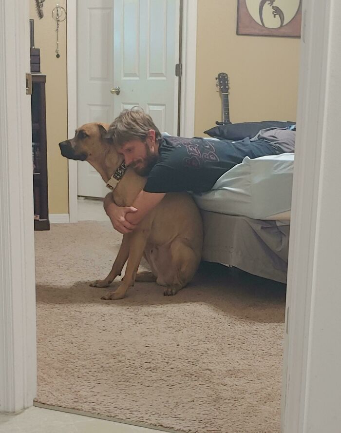 140 Dads Who Said “No Pets” And Ended Up Becoming Total Softies