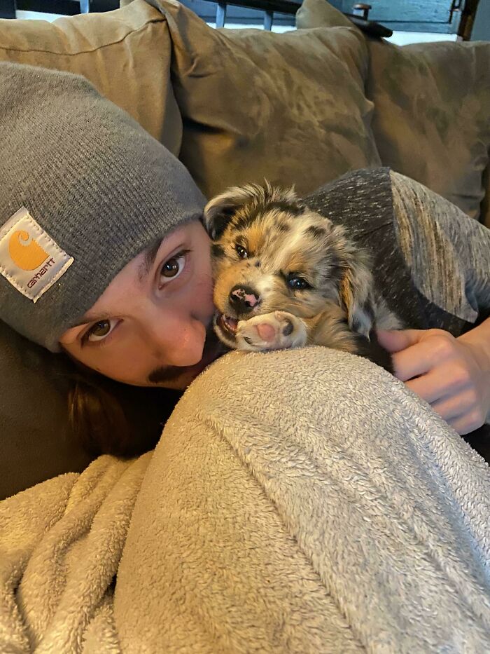 140 Dads Who Said “No Pets” And Ended Up Becoming Total Softies