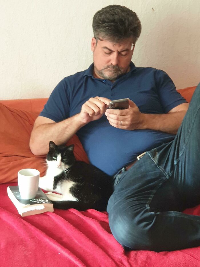 140 Dads Who Said “No Pets” And Ended Up Becoming Total Softies
