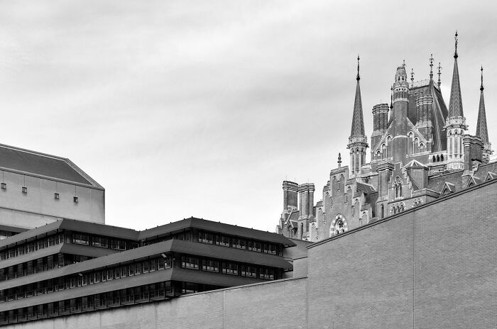 Old Versus Modern Architecture: 51 Fascinating Photos