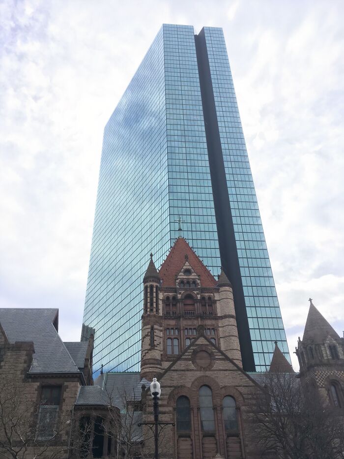 Old Versus Modern Architecture: 51 Fascinating Photos