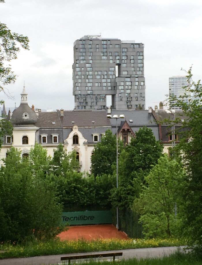 Old Versus Modern Architecture: 51 Fascinating Photos