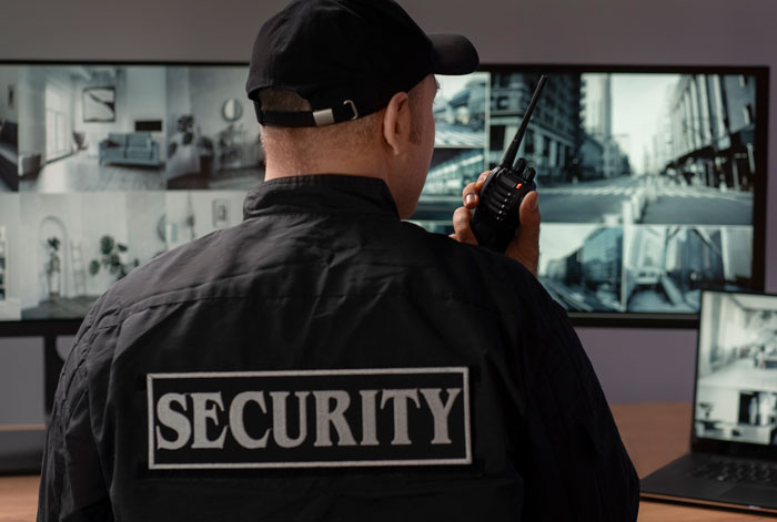 59 Security Guards Share The Creepiest Things They’ve Seen On The Job