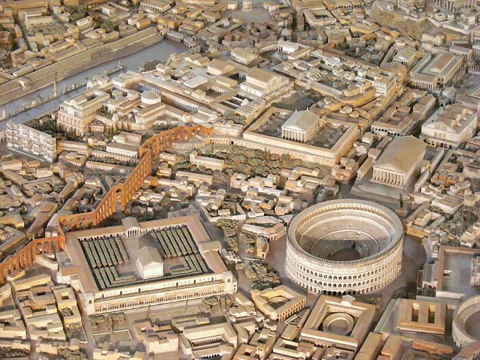 53 Posts From A Group Dedicated To Making Fun Of The “Urban Hell” Echo Chamber