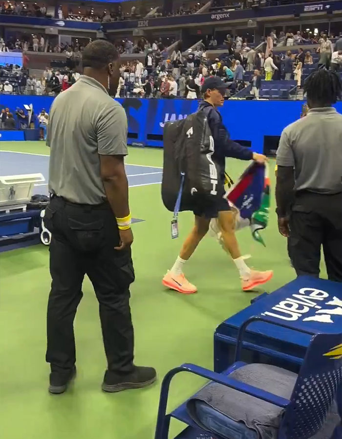 Tennis Fan Tries To Steal From Jannik Sinner&#8217;s Bag In Viral US Open Moment, Player Responds