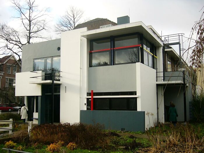 30 Groundbreaking Homes That Will Go Down In History As Architectural Icons