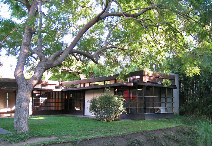 30 Groundbreaking Homes That Will Go Down In History As Architectural Icons