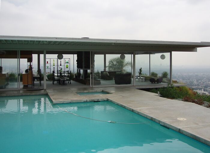30 Groundbreaking Homes That Will Go Down In History As Architectural Icons
