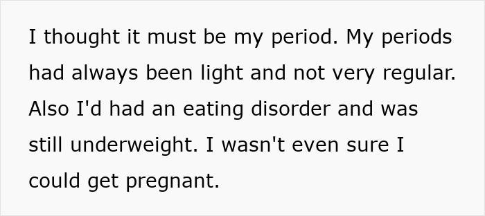 Toxic Man Has The Audacity To Romantically Mess With 2 Women At The Same Time, Folks Are Horrified