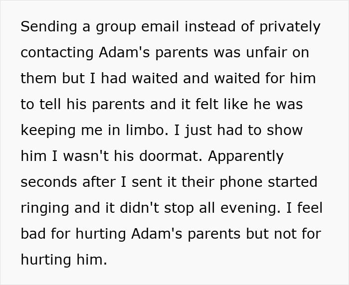 Toxic Man Has The Audacity To Romantically Mess With 2 Women At The Same Time, Folks Are Horrified