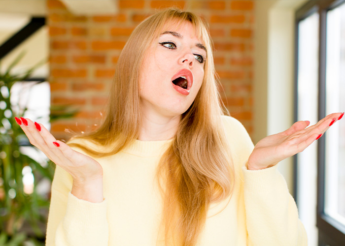 Deaf Man’s Girlfriend Helps Translate Rude Comments He Can’t Hear, He Cuts Off Friend And His Wife