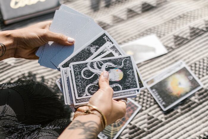 “She Pulled That From Thin Air”: 32 Things Psychics Predicted That Ended Up Becoming True