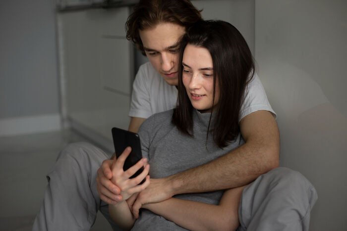 31 People Online Share The Exact Moment They Fell Out Of Love With Their Partner