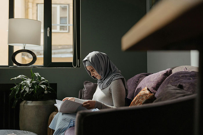 &#8220;AITA For Refusing To Leave My Apartment Because Of My Muslim Roommate&#8217;s Conservative Mom?&#8221;