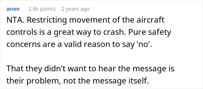 Teens Are Too Fat To Fly In A Small Private Plane, Their Mom Has A Meltdown