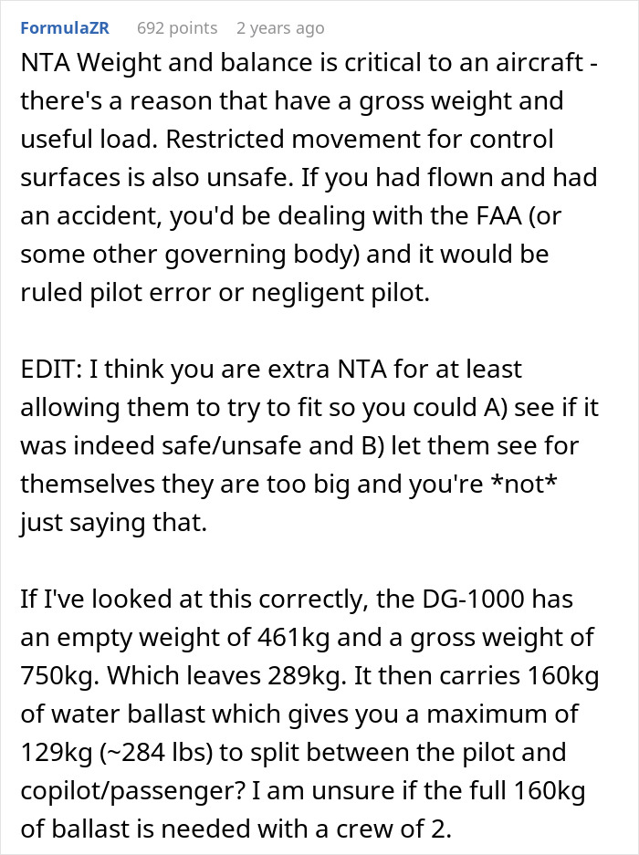 Teens Are Too Fat To Fly In A Small Private Plane, Their Mom Has A Meltdown