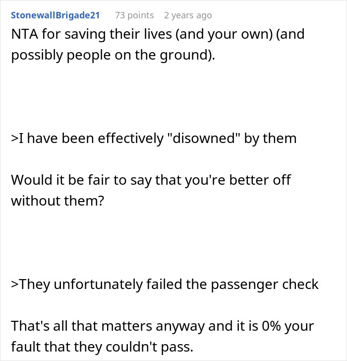 Teens Are Too Fat To Fly In A Small Private Plane, Their Mom Has A Meltdown