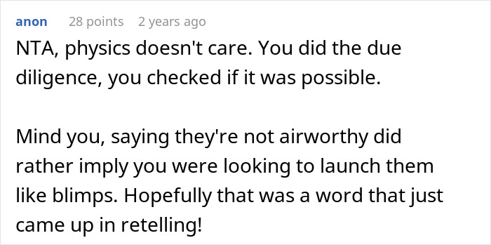 Teens Are Too Fat To Fly In A Small Private Plane, Their Mom Has A Meltdown