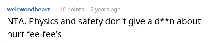 Teens Are Too Fat To Fly In A Small Private Plane, Their Mom Has A Meltdown