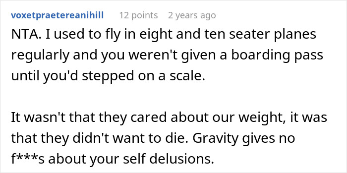 Teens Are Too Fat To Fly In A Small Private Plane, Their Mom Has A Meltdown