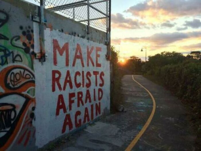 67 Acts Of Harmless Vandalism That Spread More Joy Instead Of Anger, Captured In Random Places