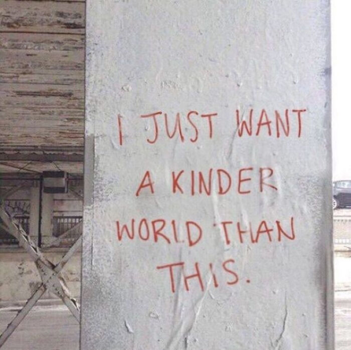 67 Acts Of Harmless Vandalism That Spread More Joy Instead Of Anger, Captured In Random Places