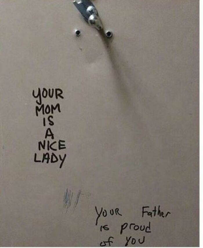 67 Acts Of Harmless Vandalism That Spread More Joy Instead Of Anger, Captured In Random Places