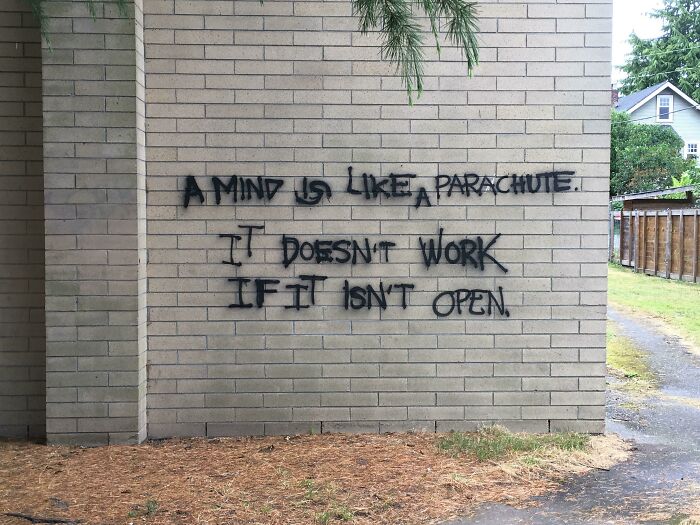 67 Acts Of Harmless Vandalism That Spread More Joy Instead Of Anger, Captured In Random Places