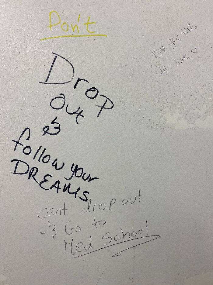 67 Acts Of Harmless Vandalism That Spread More Joy Instead Of Anger, Captured In Random Places