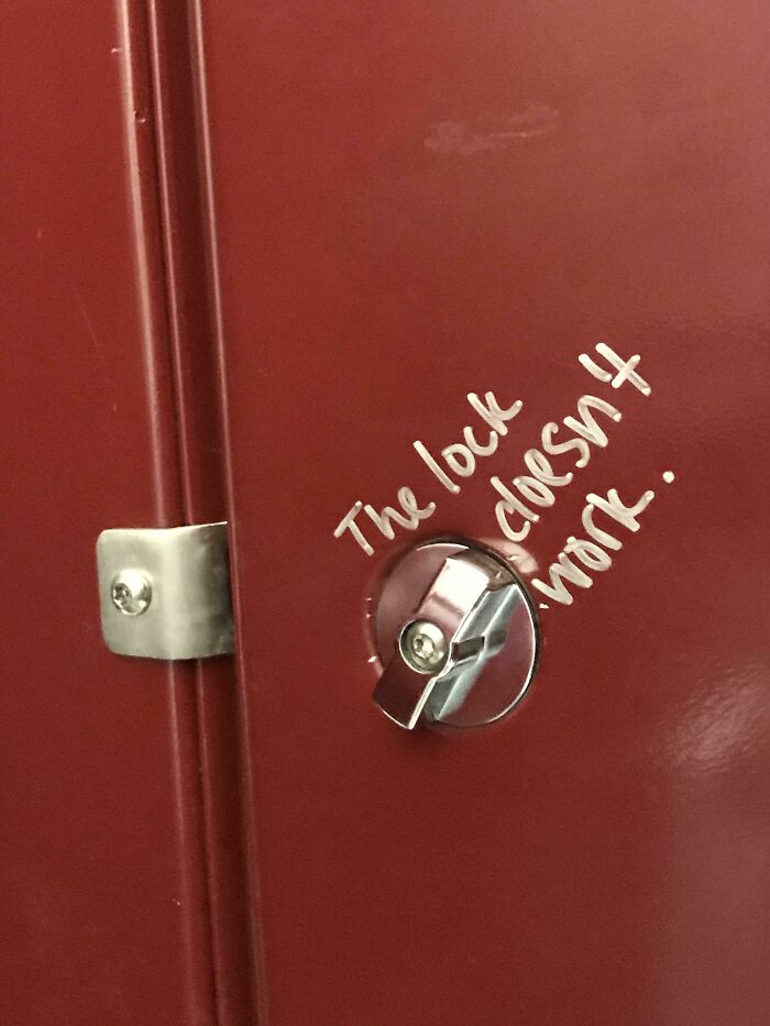 67 Acts Of Harmless Vandalism That Spread More Joy Instead Of Anger, Captured In Random Places