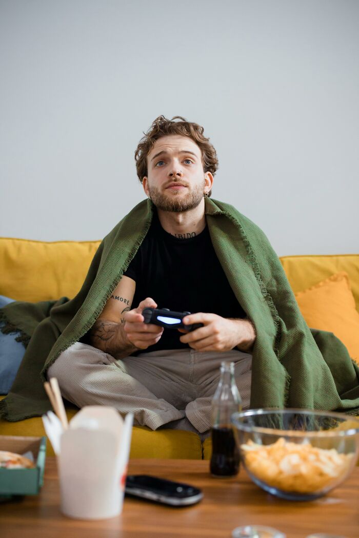 50 Men Who Were So Helpless, Their Partners Felt More Like Caretakers Than Girlfriends