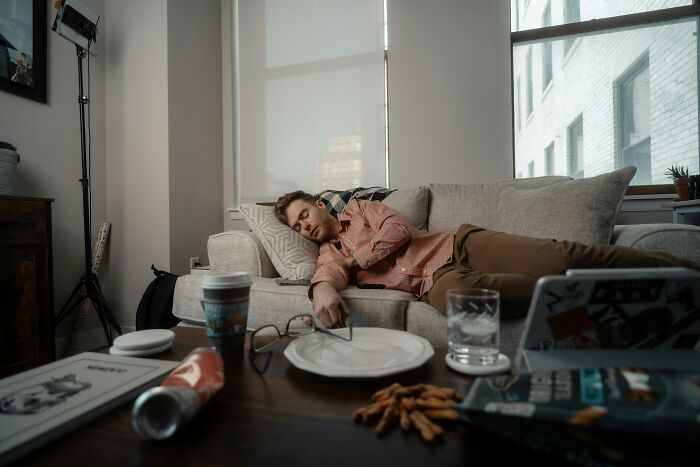 50 Men Who Were So Helpless, Their Partners Felt More Like Caretakers Than Girlfriends