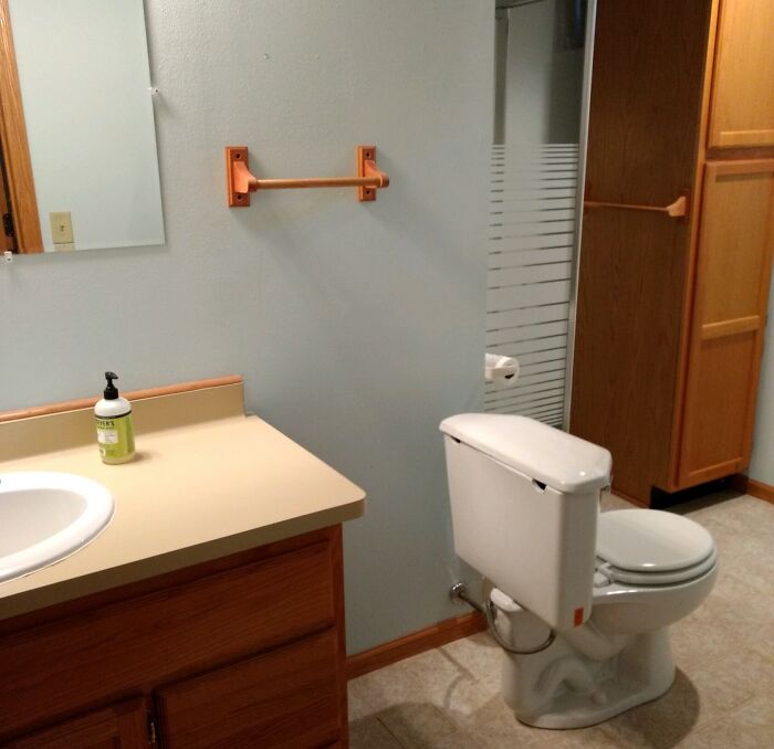 66 Hilariously Bad Jobs Done By Someone Who Just Wanted To Get It Over With And It Shows
