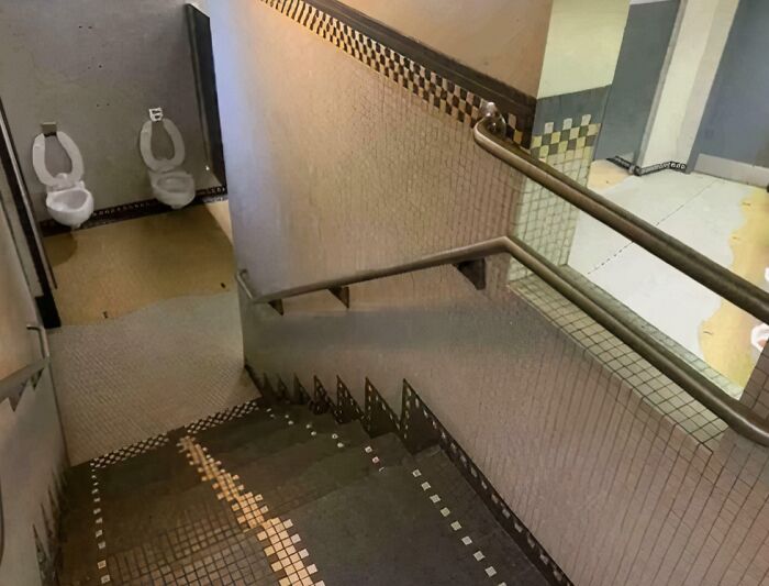 66 Hilariously Bad Jobs Done By Someone Who Just Wanted To Get It Over With And It Shows