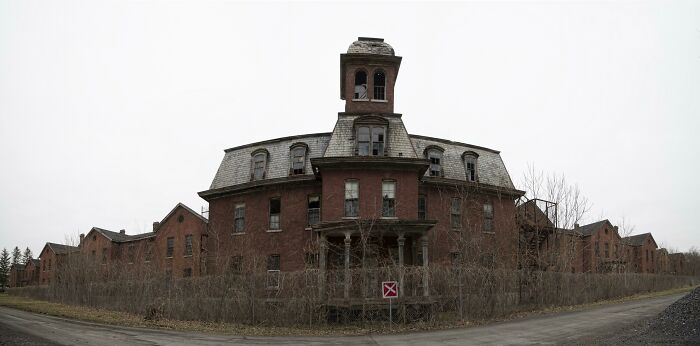 34 Abandoned Places You Probably Will Never Want To Visit
