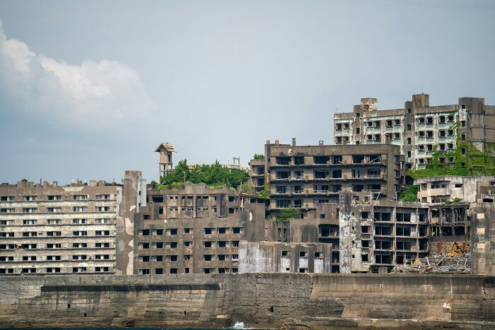 34 Abandoned Places You Probably Will Never Want To Visit