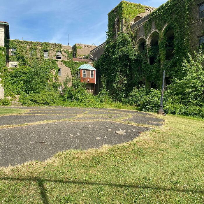 34 Abandoned Places You Probably Will Never Want To Visit