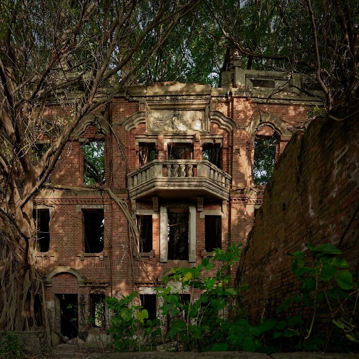 34 Abandoned Places You Probably Will Never Want To Visit